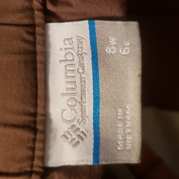 Columbia Women's Brown Shorts - Picture 3 of 14
